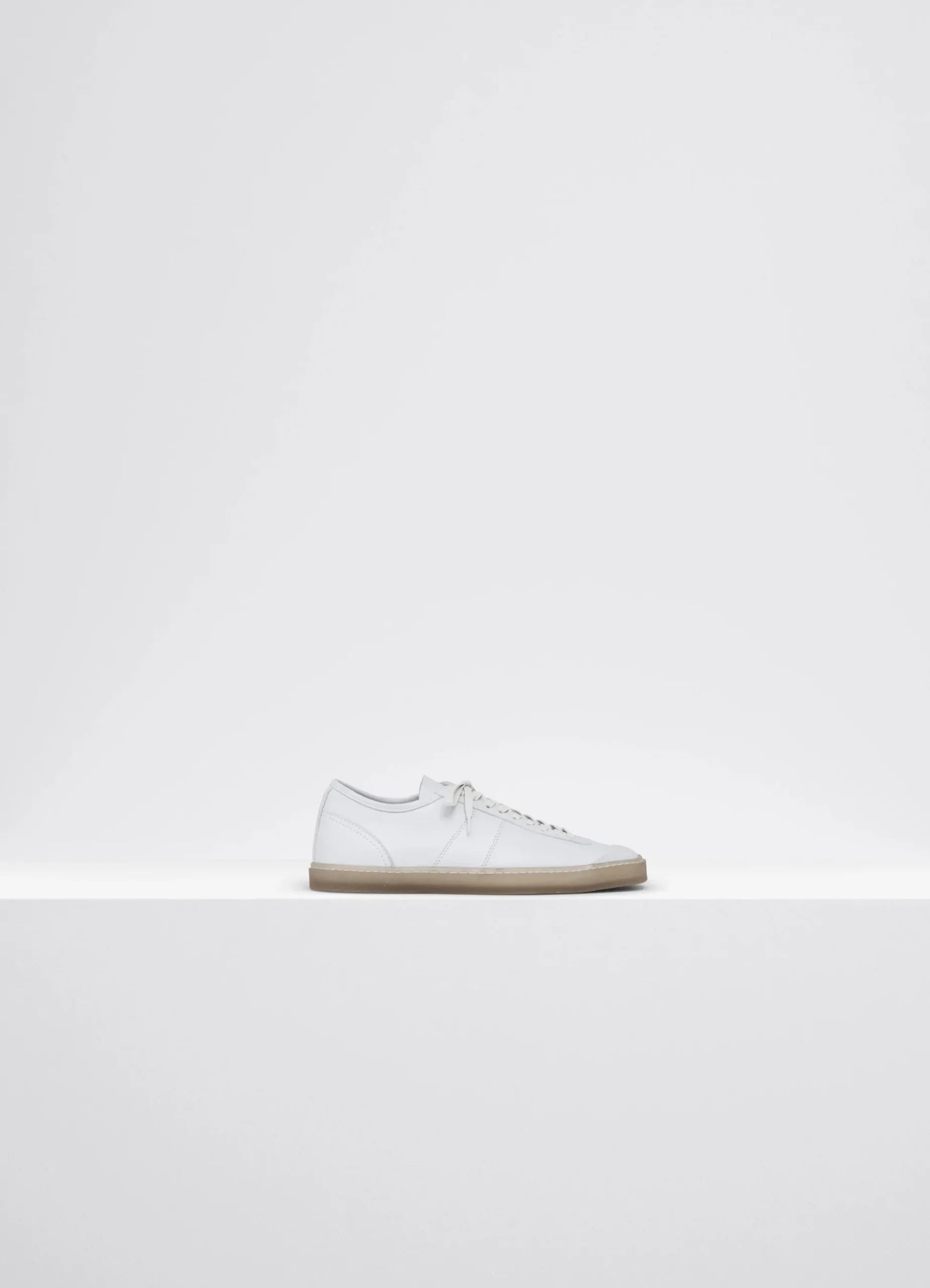 Outlet BASKETS LINOLÉUM BASIQUES À LACETS Homme Chaussures