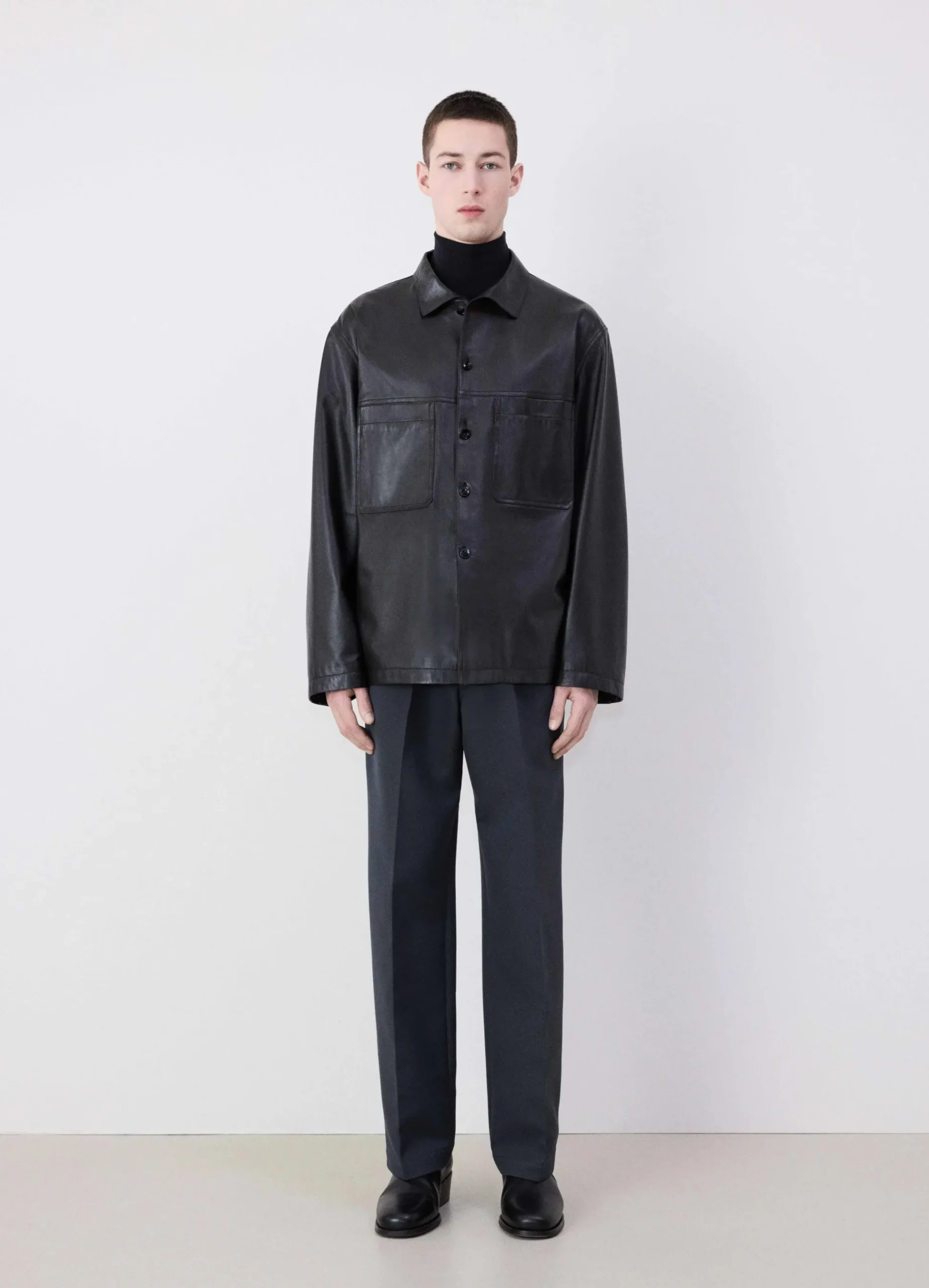 Outlet CHEMISE EN CUIR À COL MONTANT Homme Chemises|Vestes & Outerwear
