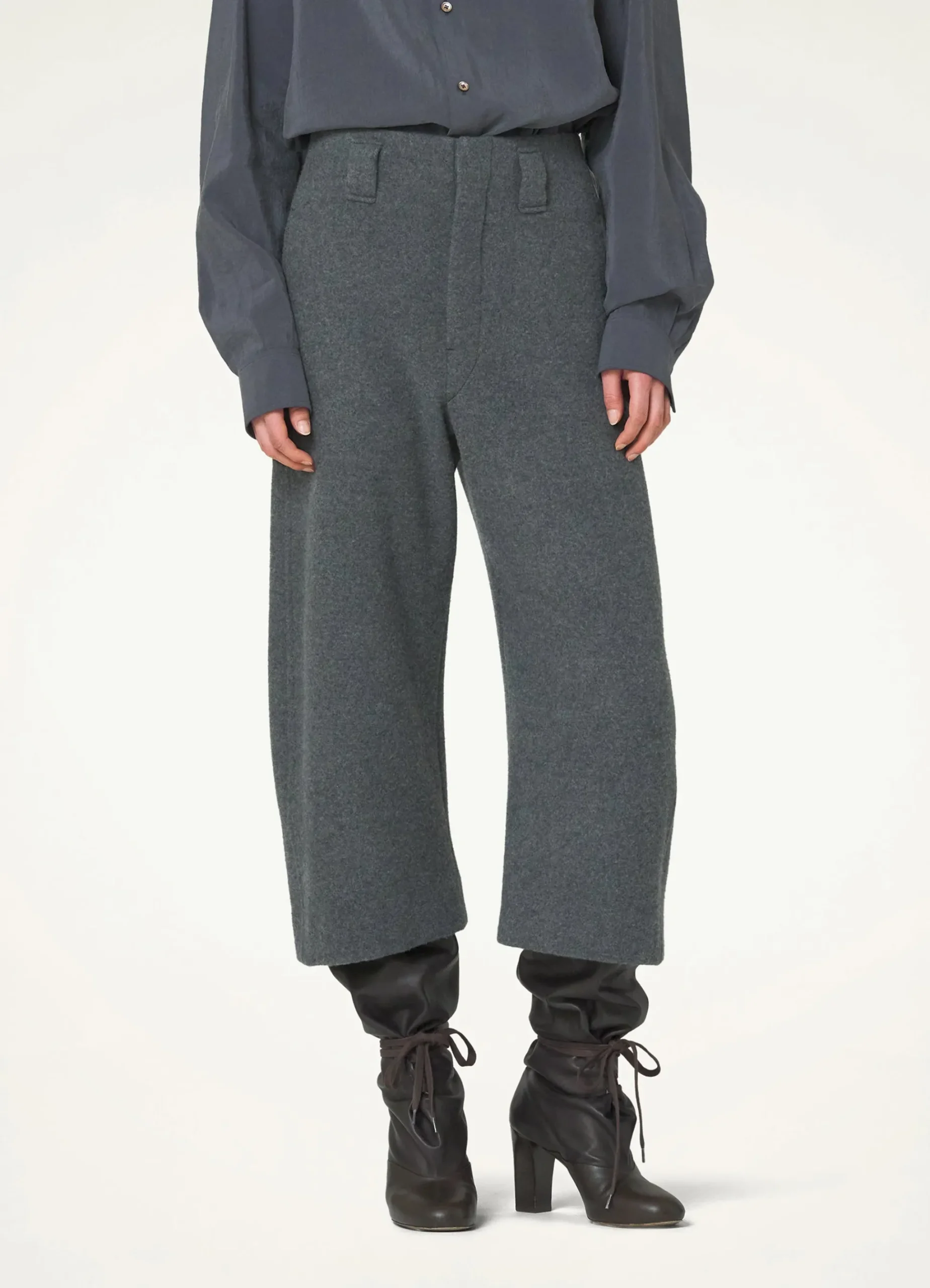 Online PANTALON INCURVÉ COURT Femme Pantalons
