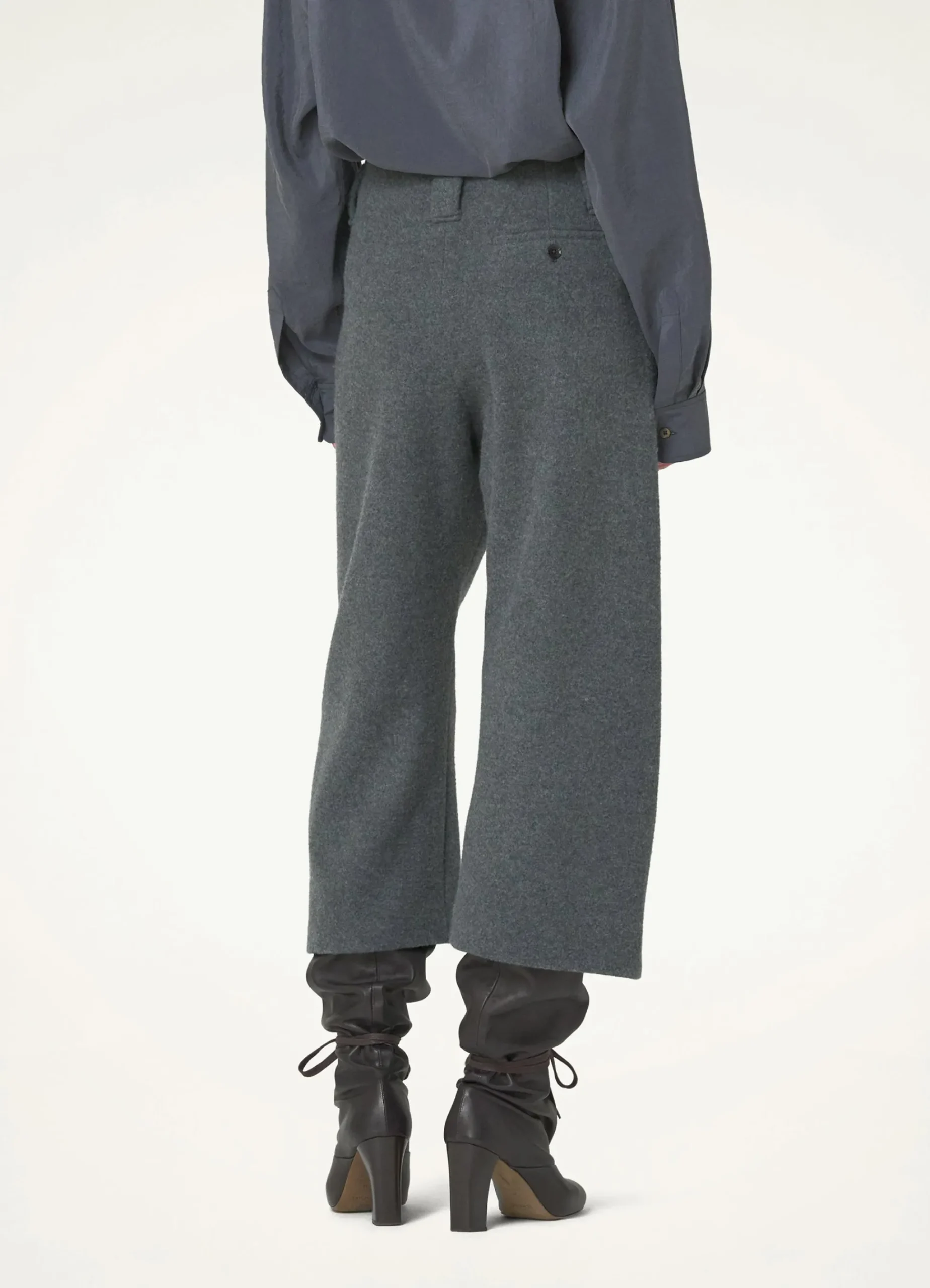Online PANTALON INCURVÉ COURT Femme Pantalons