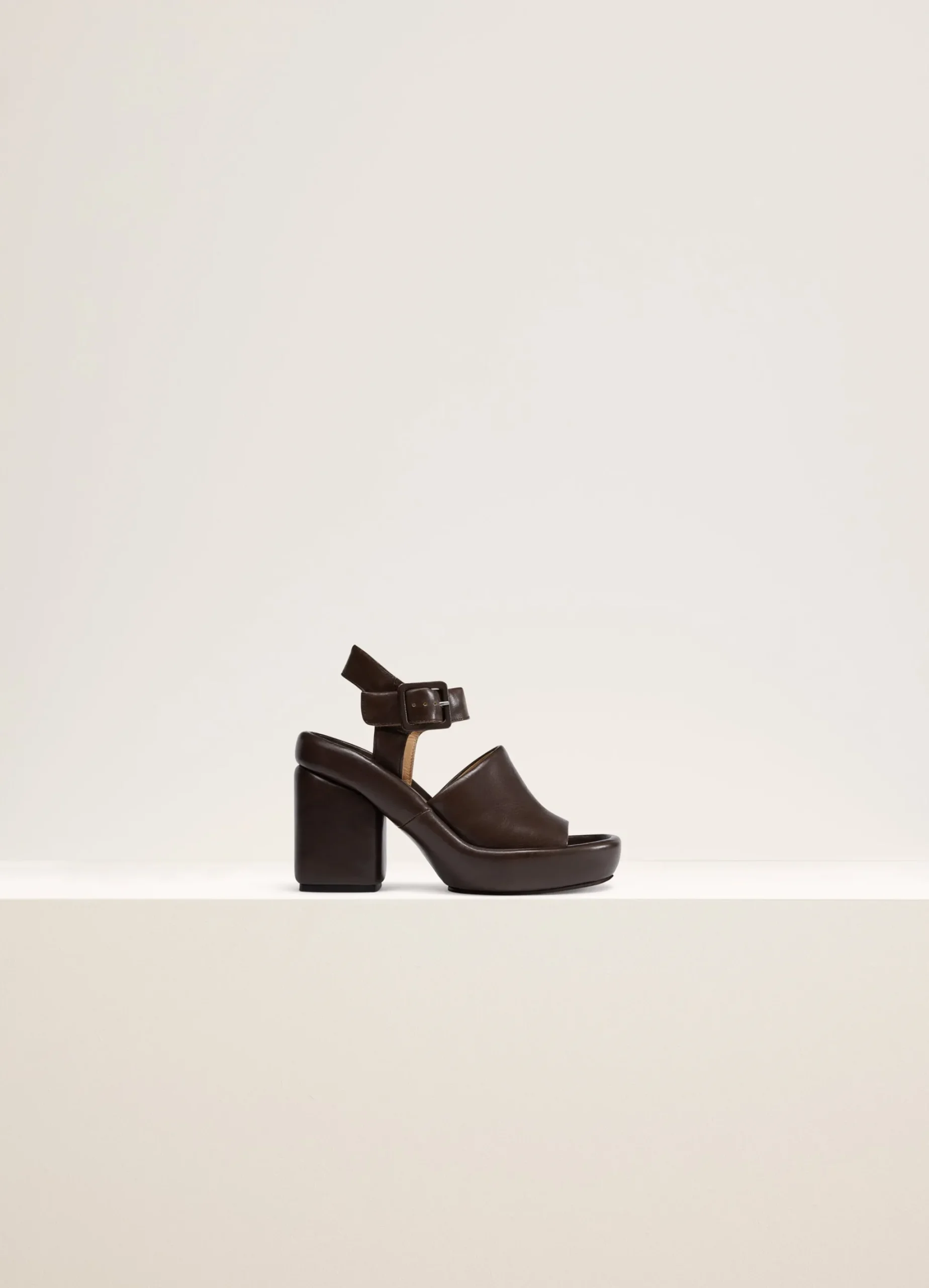 Shop SANDALES COMPENSÉES MATELASSÉES Femme Chaussures
